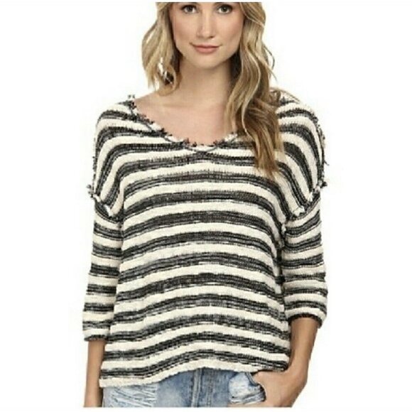 Free People Sweater Size XS Women's Pullover Striped Spells Trouble Ivory Black - Picture 1 of 6